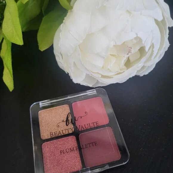 Beauty Vaulte Eyeshadow Quad | Plum Palette - Picture 4 of 5